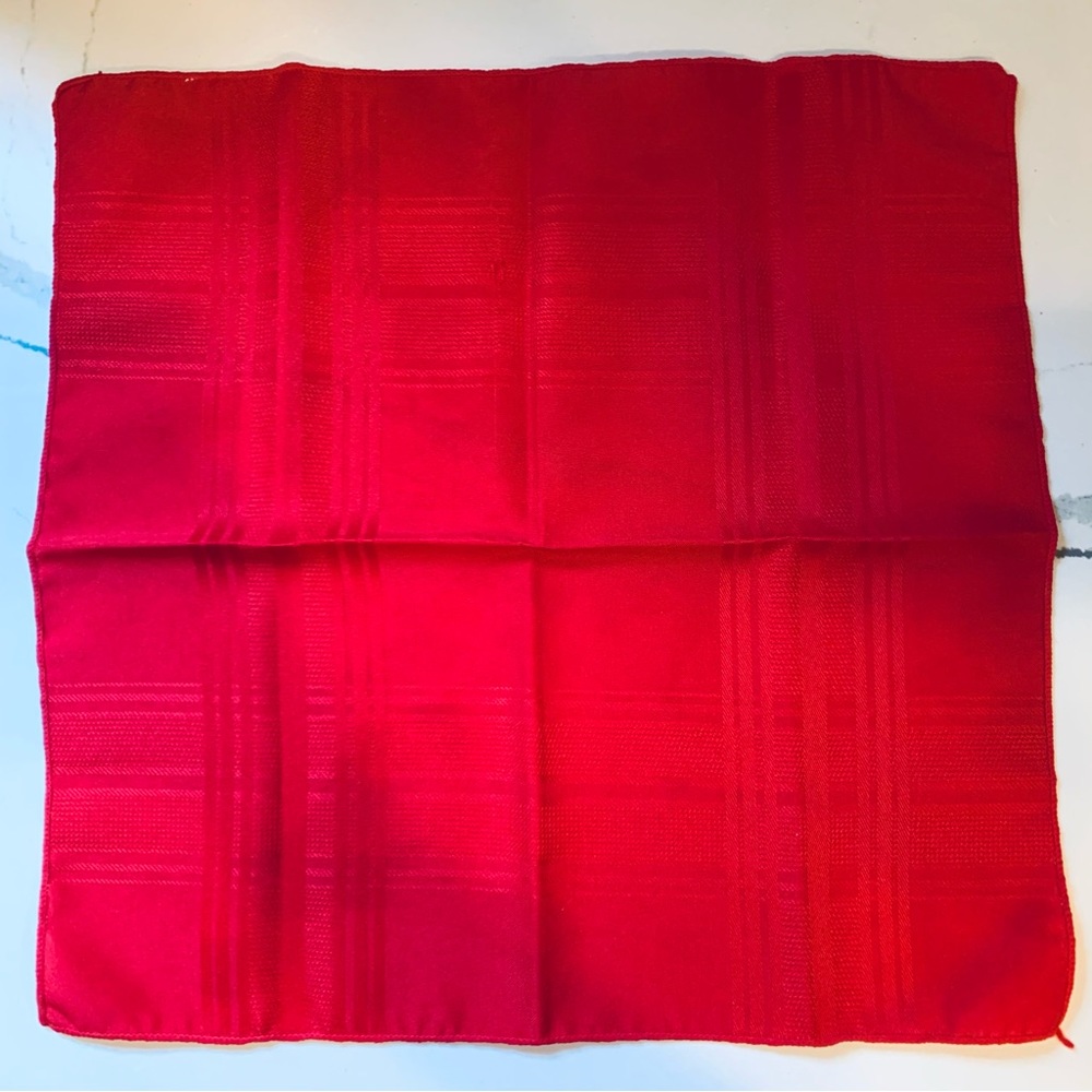 12 Red 17" x 17" Napkin Set - Picture 4 of 5